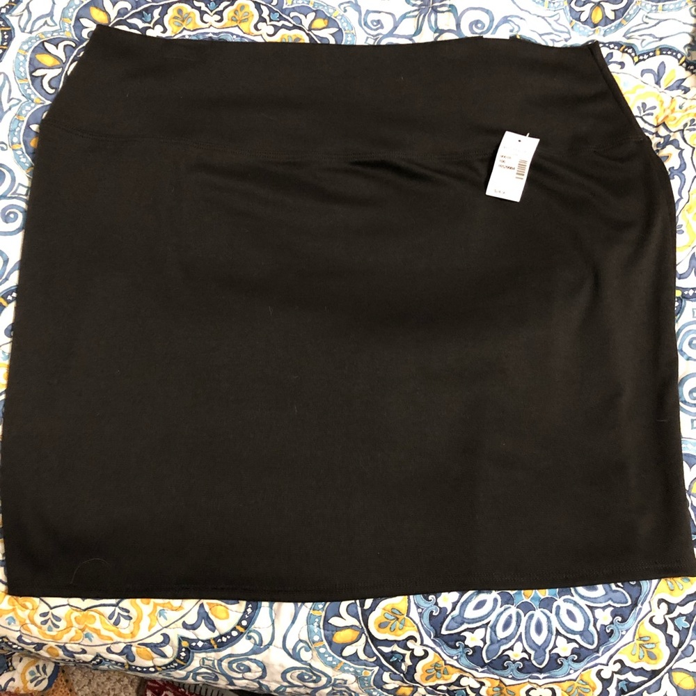 Black skirt